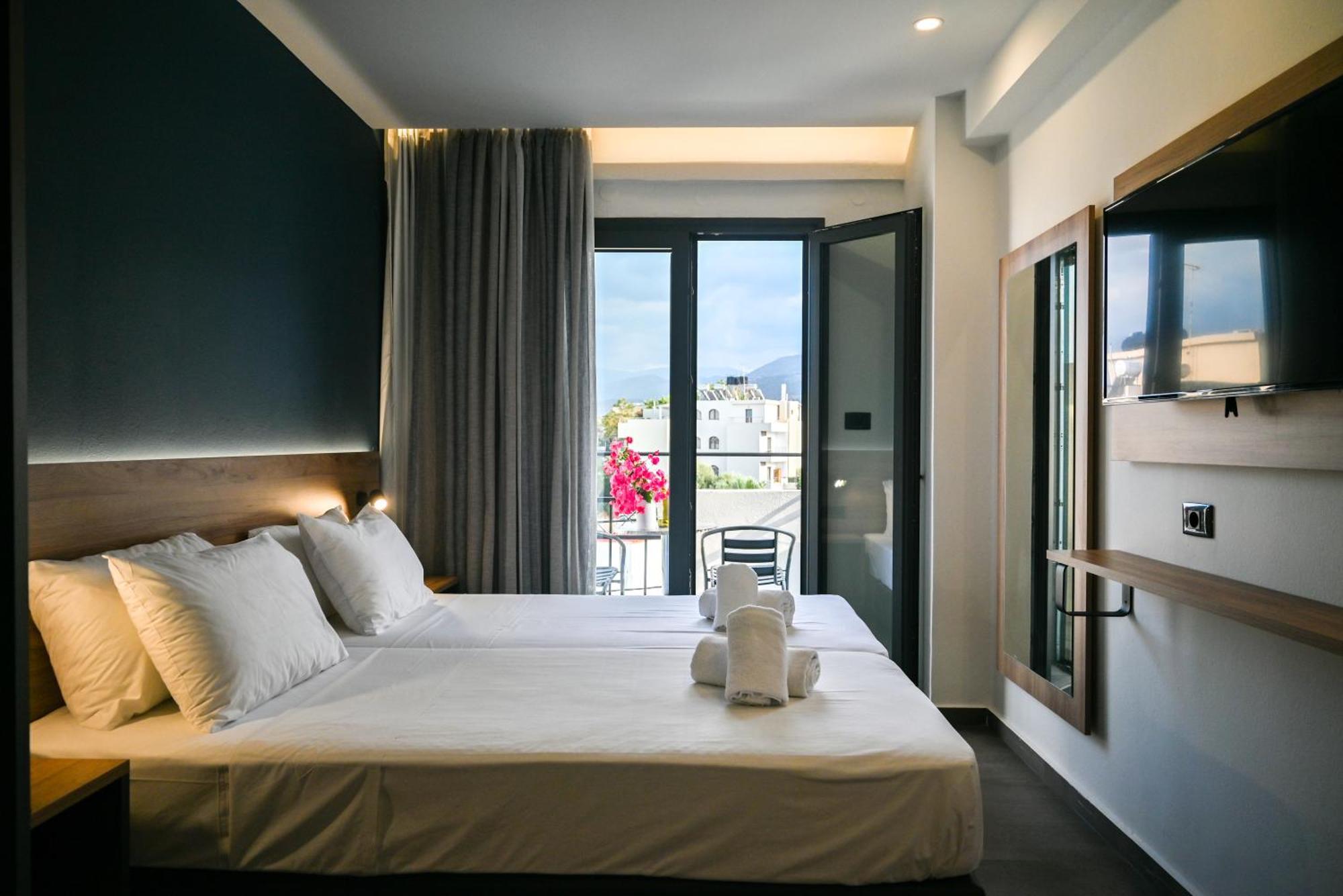 Pollis Hotel خيرسونِسوس المظهر الخارجي الصورة